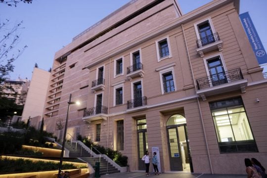 Πέντε συν ένα «διαμάντια» της συλλογής Γουλανδρή