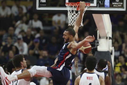 Ιστορική νίκη-πρόκριση της Γαλλίας επί των ΗΠΑ