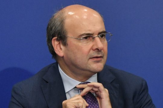 Προσεχώς νέα ρύθμιση για τις οφειλές της ΔΕΗ