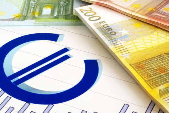 Ο λάκκος των δημόσιων εσόδων στη φορολογική φάβα…