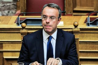 Αγεφύρωτο το δημοσιονομικό χάσμα του 2020