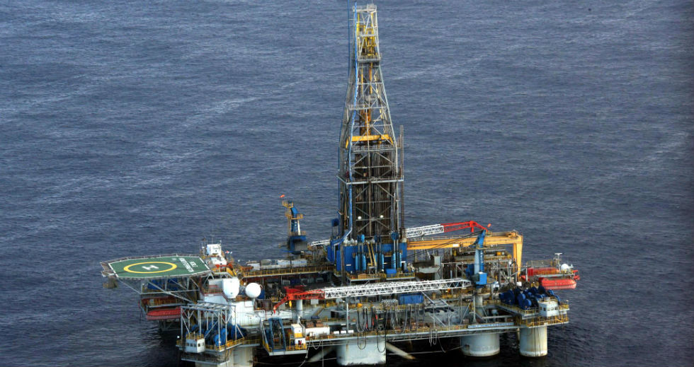 Πέρασαν από την επιτροπή της Βουλής οι συμβάσεις για τους υδρογονάνθρακες