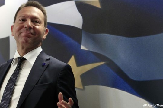 Ο αντικαθεστωτικός κύριος Στουρνάρας