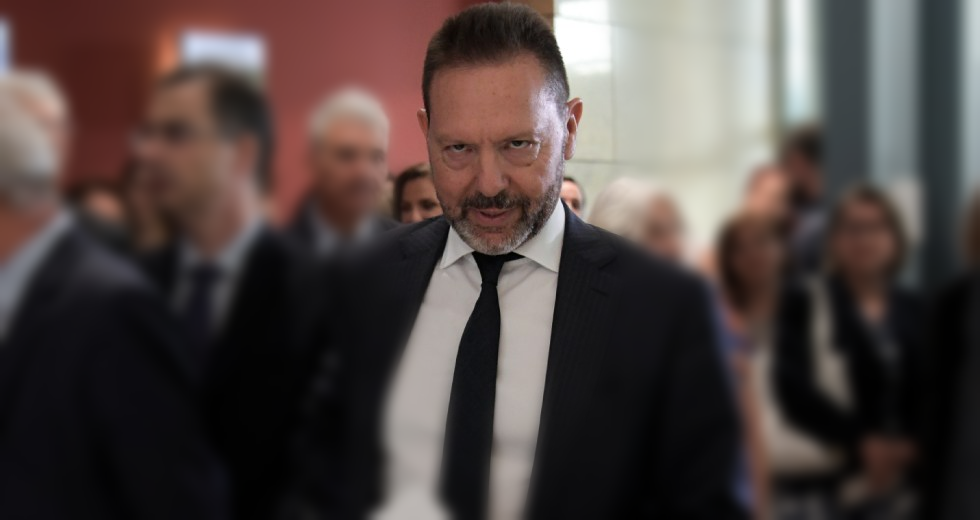 Οι μισές αλήθειες του Στουρνάρα και οι… Λωτοφάγοι