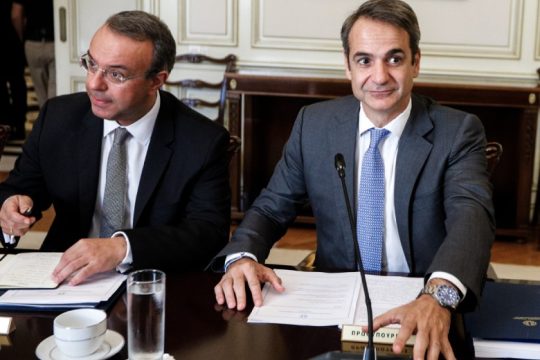 Ενέσεις… υπεραισιοδοξίας