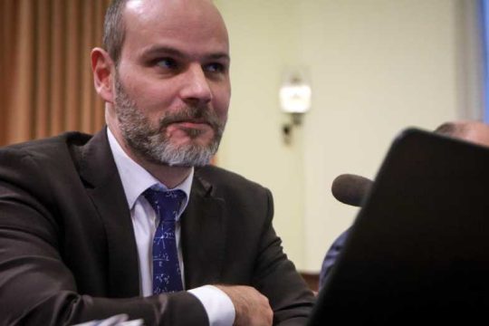 Καμπανάκι από το Γραφείο Προϋπολογισμού για αφορολόγητο