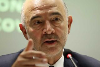 Προειδοποιήσεις Κομισιόν για τους προϋπολογισμούς σε Γαλλία και Ιταλία
