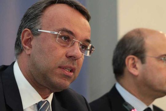 Έντονη ανησυχία Βρυξελλών για το δημοσιονομικό κενό του 2020