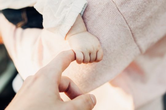 Συγκινητική ανταπόκριση στην ύστατη προσπάθεια για τον 18μηνο Παναγιώτη-Ραφαήλ