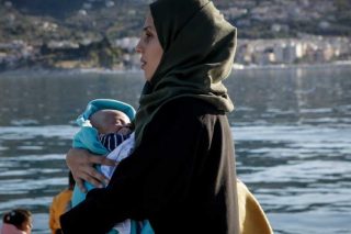 Η κυβερνητική πολιτική ενισχύει τις αφίξεις προσφύγων και μεταναστών