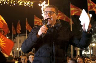 Θεατές στον εμπαιγμό των Βαλκανίων από την Ε.Ε.