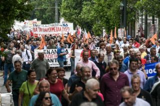 Στους δρόμους βγαίνουν και πάλι οι εργαζόμενοι