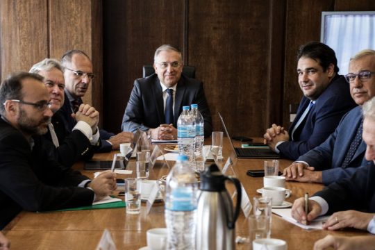Ναυάγιο με τον χρόνο να πιέζει