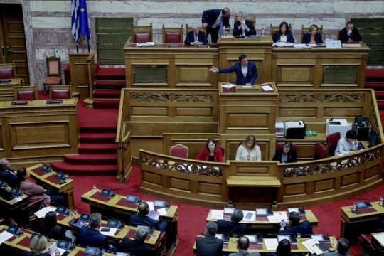 Ψηφίστηκε η προανακριτική με απούσα την κυβέρνηση