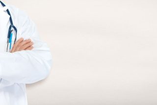 Στο μικροσκόπιο η μετεκπαίδευση θωρακοχειρουργού στο Ιπποκράτειο