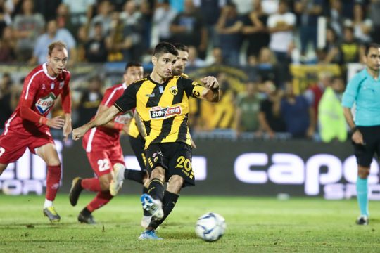 Σημαντικές νίκες για ΑΕΚ και Παναθηναϊκό στη Super League 1
