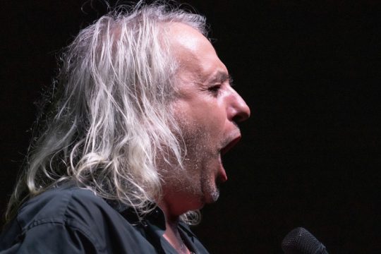 Οι «Λύκοι» Αγγελάκας – Βελιώτης επιστρέφουν διασκευάζοντας από Σιδηρόπουλο μέχρι Rotting Christ