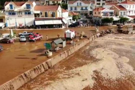 Με σφοδρότητα χτύπησε η κακοκαιρία την Κεφαλονιά [ΒΙΝΤΕΟ]