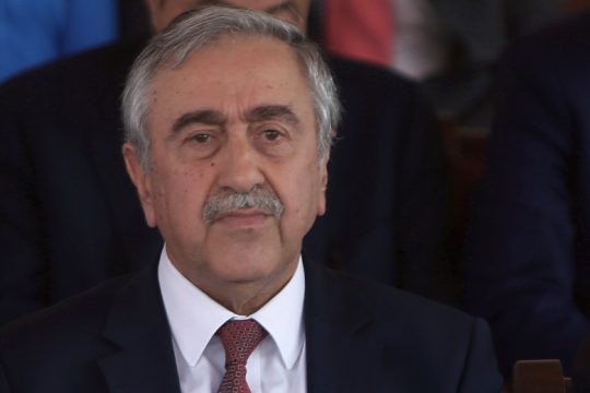 Πολιτικός «σεισμός» στα Κατεχόμενα μετά τις δηλώσεις Ακιντζί