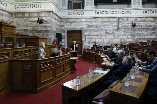 Στην Επιτροπή Αναθεώρησης την Παρασκευή το προσχέδιο για την ψήφο των αποδήμων