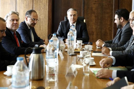 Σημεία σύγκλισης στη διακομματική για την ψήφο των αποδήμων