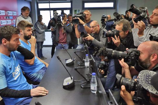Ματς εντός γηπέδου, «εμφύλιος» εκτός!