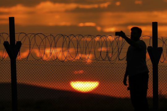 Παύση εχθροπραξιών και στο βάθος… Σότσι