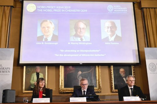 Για τις μπαταρίες ιόντων λιθίου το Νόμπελ Χημείας