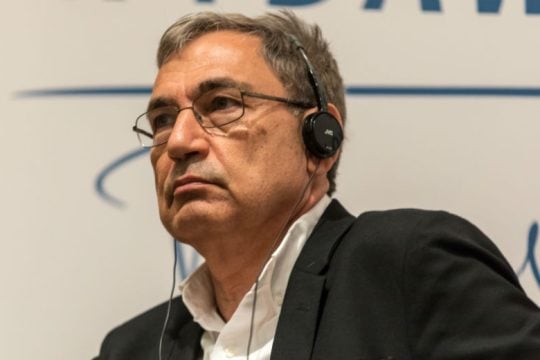 Διάλογο κι όχι πόλεμο ζητάει για το Κουρδικό ο Ορχάν Παμούκ