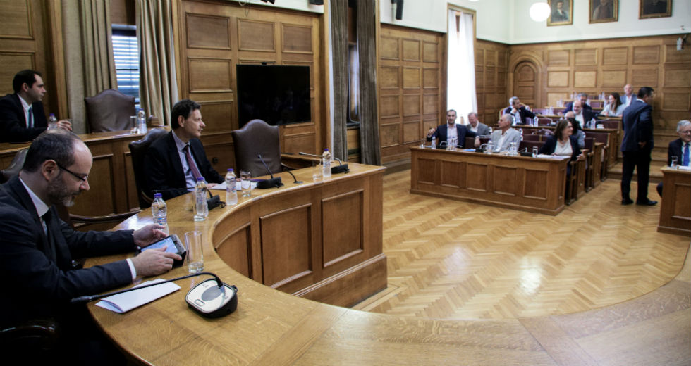 Πυρ ομαδόν απ’ την αντιπολίτευση στην πρώτη συζήτηση για τον προϋπολογισμό