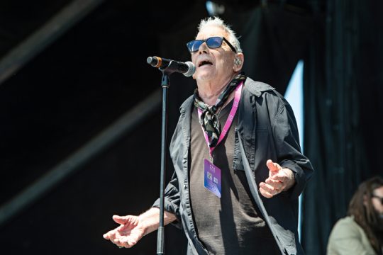 Eric Burdon: Από το Ηρώδειο σε… ακύρωση συναυλίας λόγω χρημάτων