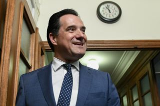 Ο Άδωνις έλυσε την υπόθεση Novartis