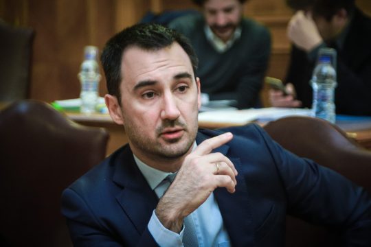 Α. Χαρίτσης: «Ξεκινά εκστρατεία επικοινωνίας με την κοινωνία»