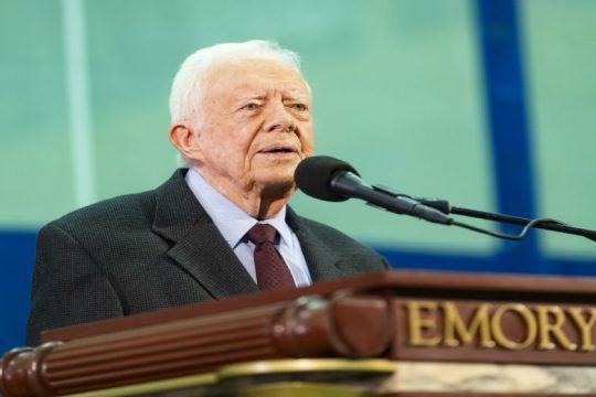 Πες την αλήθεια, έτσι για αλλαγή, καλεί τον Τραμπ ο Τζίμι Κάρτερ
