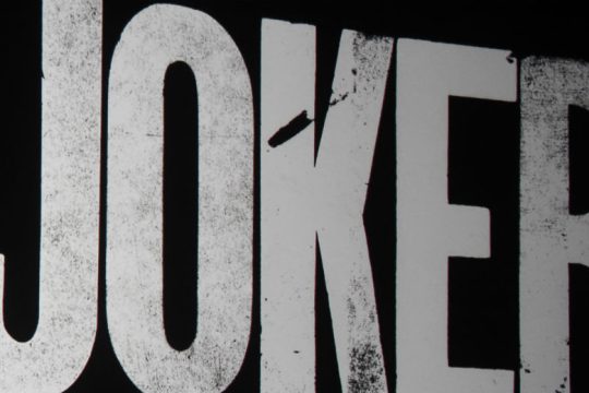 Το καυστικό σχόλιο Τσίπρα για την έφοδο σε προβολή του «Τζόκερ»