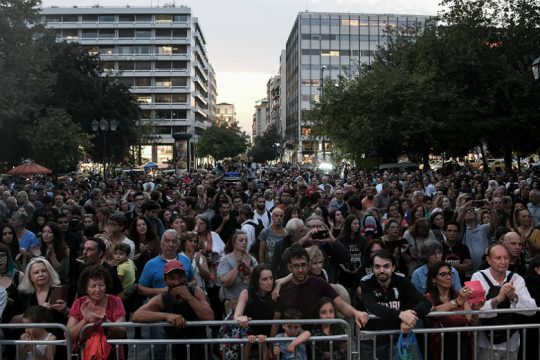 Τραγούδησαν και βροντοφώναξαν για το ΚΕΘΕΑ