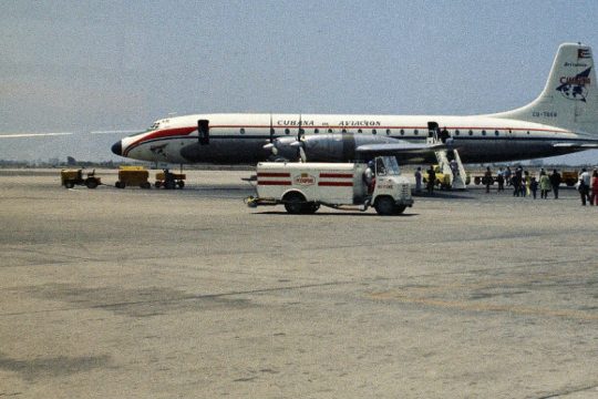 Αναστολή πτήσεων λόγω των αμερικανικών κυρώσεων στην Κούβα