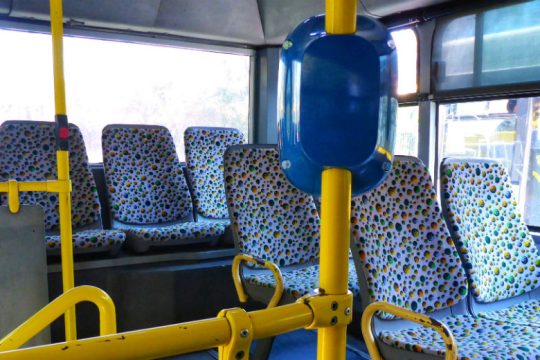 Πλημμύρισε εν κινήσει λεωφορείο στον Ασπρόπυργο