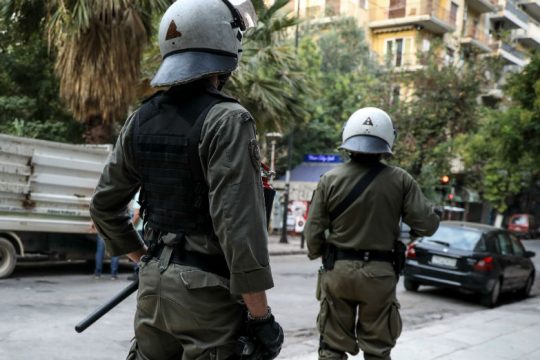 Έφοδος της αστυνομίας σε σύνδεσμο της ΑΕΚ στα Εξάρχεια