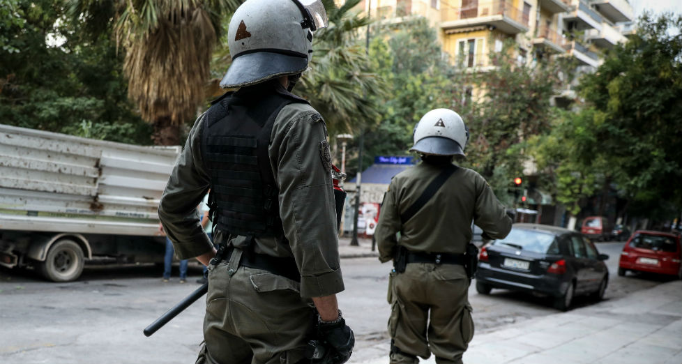 Έφοδος της αστυνομίας σε σύνδεσμο της ΑΕΚ στα Εξάρχεια