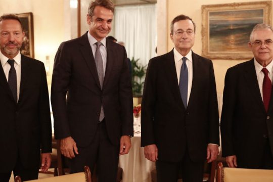 Τετ α τετ Μητσοτάκη – Ντράγκι για μεταρρυθμίσεις, επενδύσεις και τράπεζες