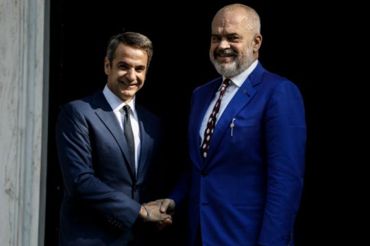 Διαδοχικές επαφές Μητσοτάκη με ηγέτες των Βαλκανίων