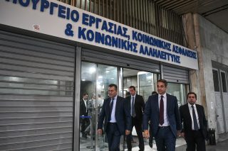 Τάγματα ξυπόλητα σε εκκολαπτήρια ωών