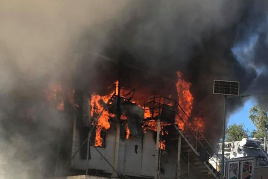 Από τη Μόρια της αλληλεγγύης στους ανθρώπους που καίγονται ζωντανοί