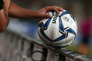 Ετερόφωτο μαντρί και αντρίκια στάση…