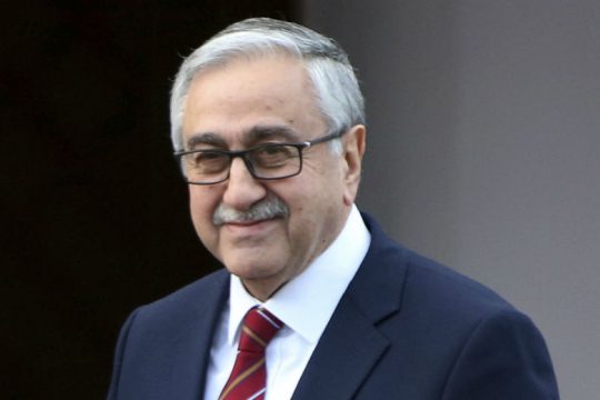 Παραίτηση Ακιντζί ζητούν κοινοβουλευτικά κόμματα στα Κατεχόμενα