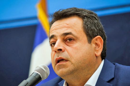 Σαντορινιός: «Η κυβέρνηση επιθυμεί να παρέμβει στη λειτουργία των Σωμάτων Ασφαλείας» 