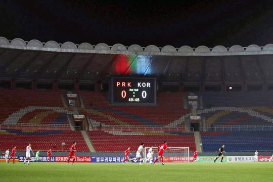 Κεκλεισμένων των οφθαλμών!