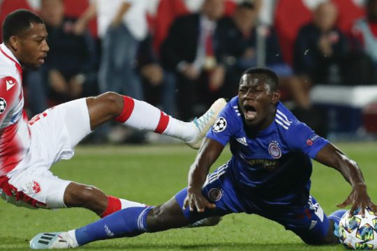 Στο πειθαρχικό της UEFA ο Ολυμπιακός για ρατσιστικό πανό