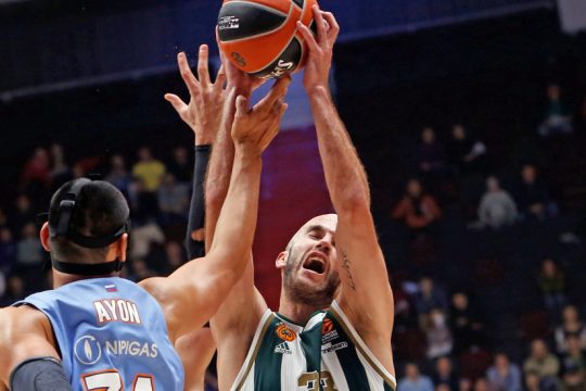 «Πράσινη» δοκιμασία, «ερυθρόλευκη» αντεπίθεση